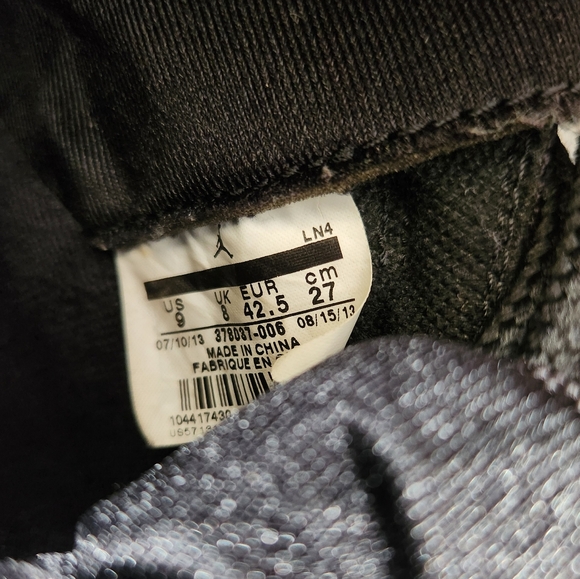 Air Jordan 11 "Gamma" Black Patent Leather Sneakers - Picture 8 of 15